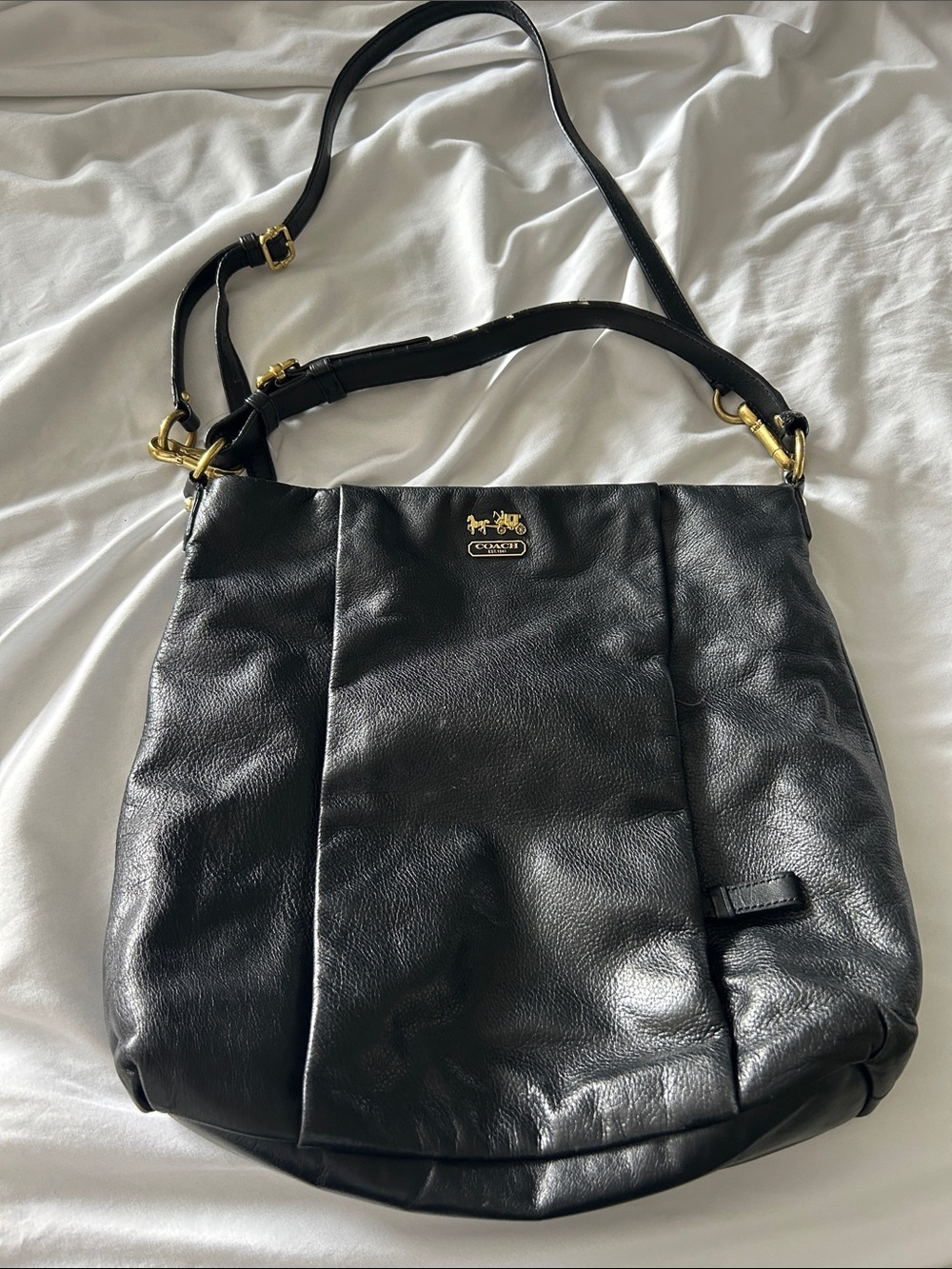 Vintage Coach Black Leather Shoulder Bag with Gold-Tone Hardware
